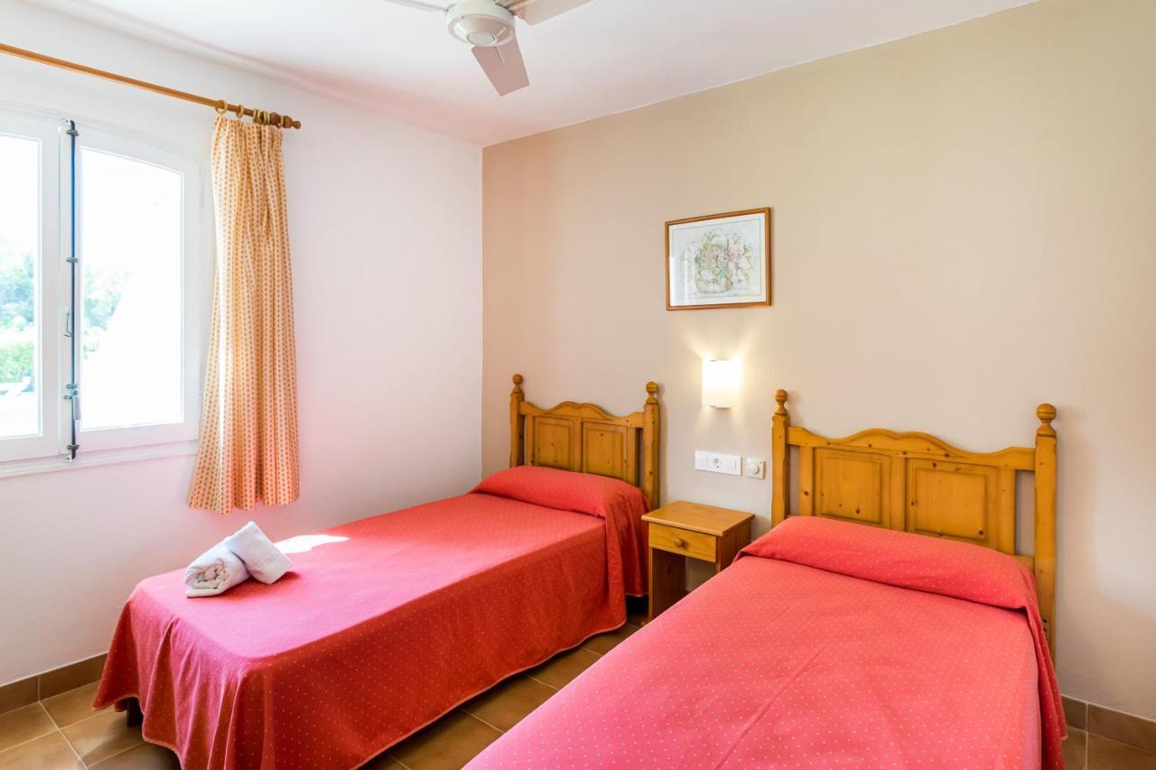 Apartamentos Arenal Playa プンタ・グロッサ エクステリア 写真