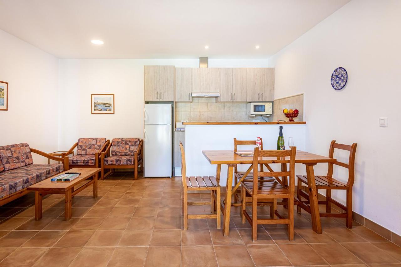 Apartamentos Arenal Playa プンタ・グロッサ エクステリア 写真