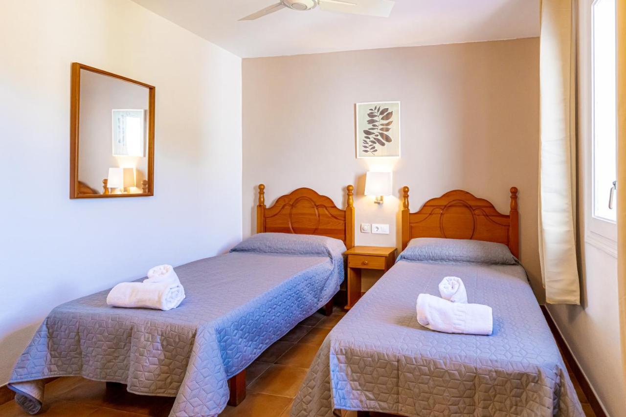 Apartamentos Arenal Playa プンタ・グロッサ エクステリア 写真