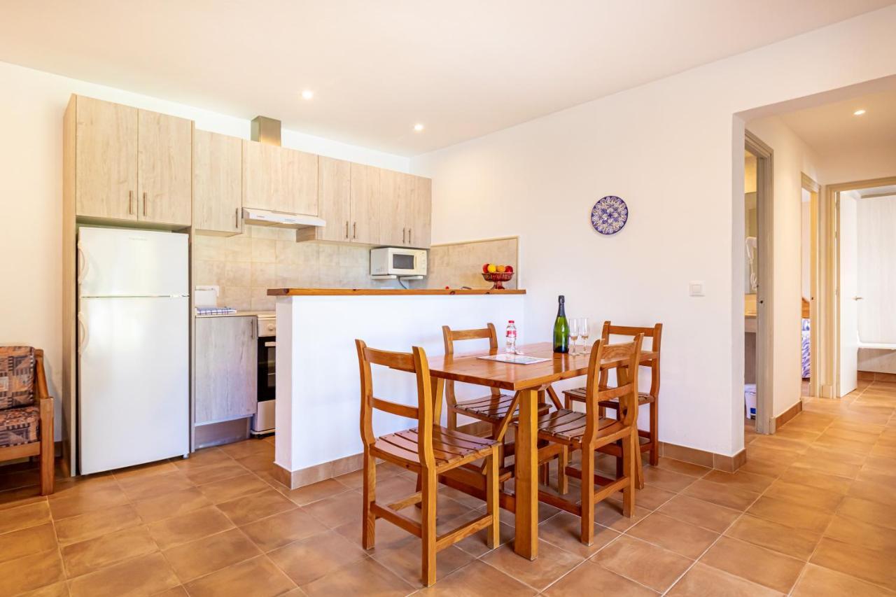 Apartamentos Arenal Playa プンタ・グロッサ エクステリア 写真