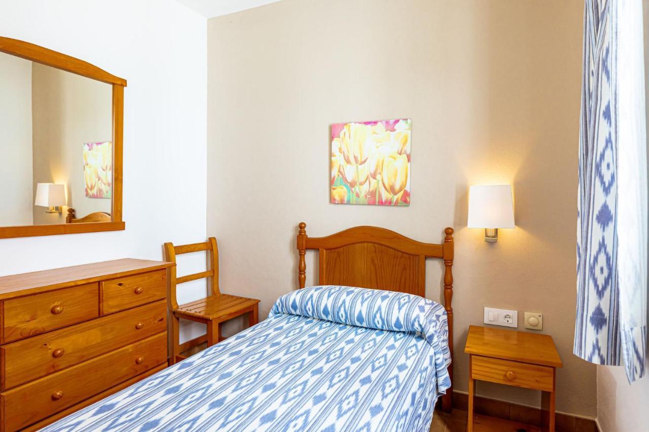 Apartamentos Arenal Playa プンタ・グロッサ エクステリア 写真